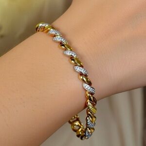 Brilliant Gold Plated Tennis Bracelet 💎